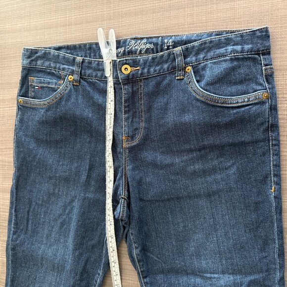 Tommy Hilfiger - Cropped Dark Wash Jeans - Size 14 - Picture 8 of 12